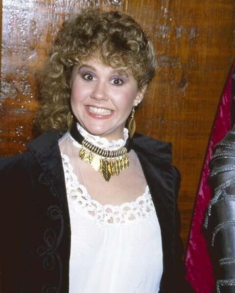 Linda Blair körül 1980-as, nagy mosoly jelent a nyomja meg 8x10 hüvelyk fotó